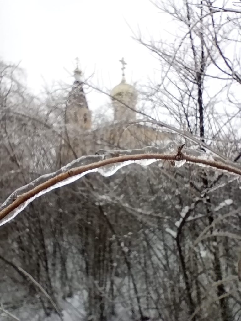 Ледяной плен: Несколько районов Дона остались без воды, отопления и электричества