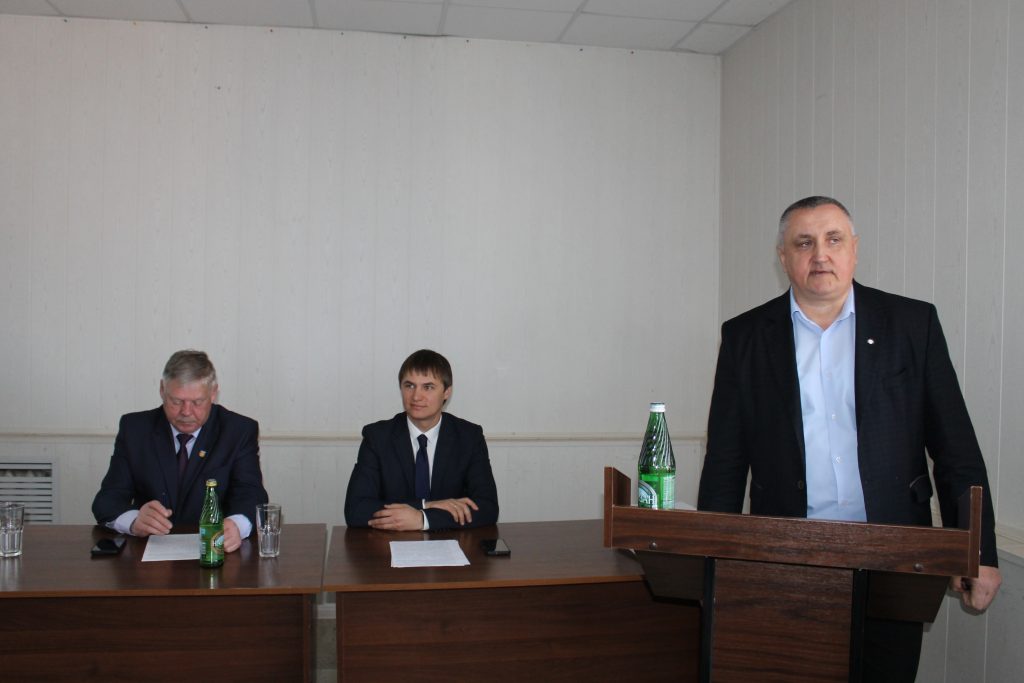 В администрации Заветинского сельского поселения состоялось совещание о мероприятиях, проводимых в период весенних полевых работ по выращиванию зерновых и кормовых культур