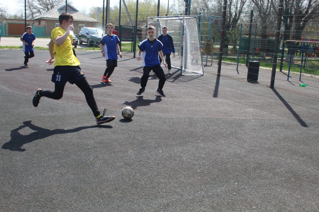 Соревнования по мини-футболу на кубок ЮКО Заветинский юрт прошли в Заветном