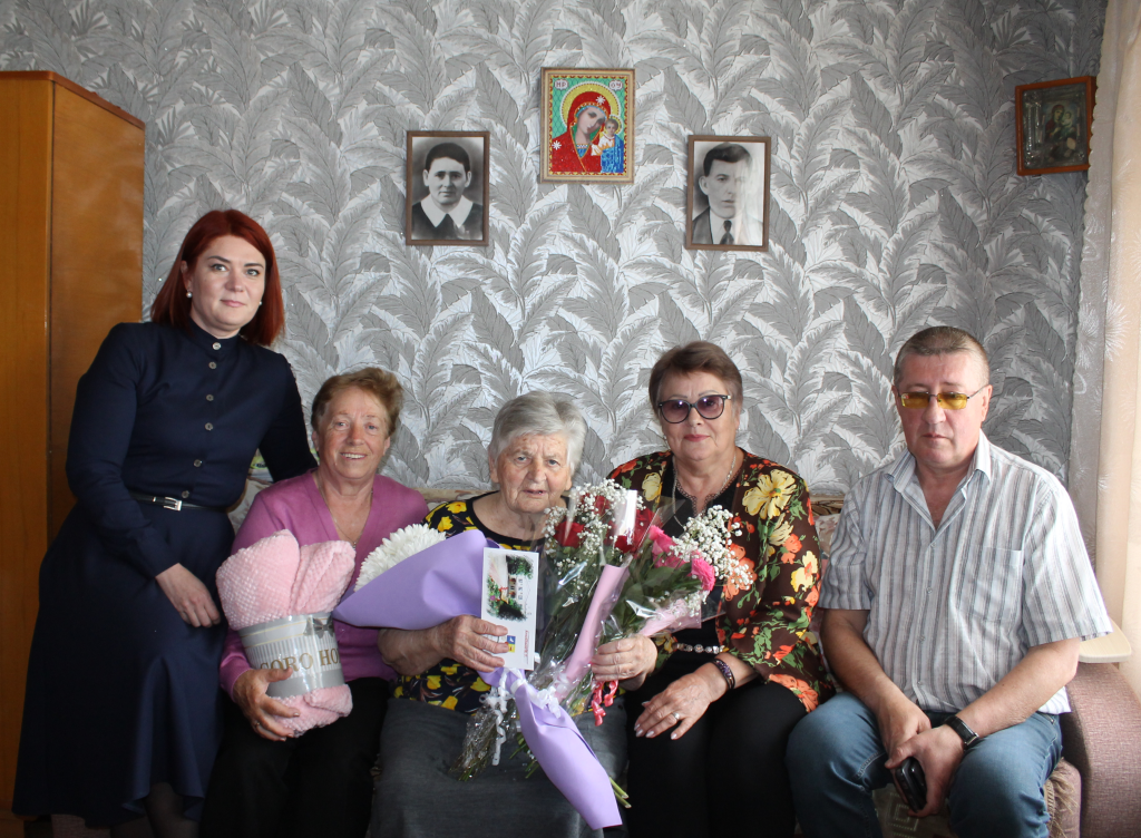 Триумф опыта и мудрости: Жительница Заветного отмечает 90-летний юбилей