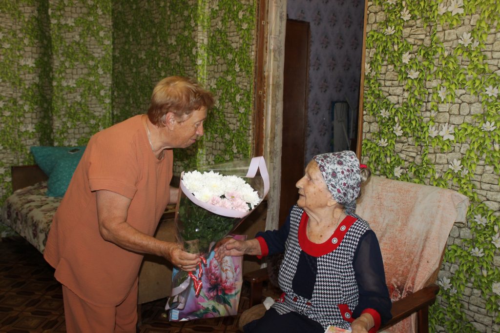 Жительница Заветного Куржанова Пелагея Степановна отмечает 90-летний юбилей