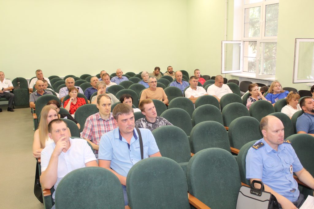 В Заветном провели совещание по севу озимых культур