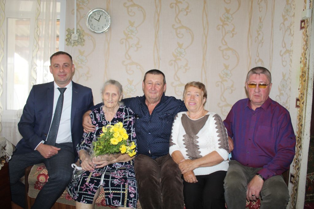 Жительнице  Заветного Зинаиде Андреевне Стыденко исполнилось 90 лет