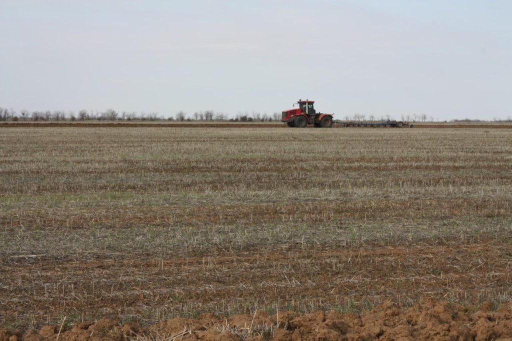 Сельхозтоваропроизводители Заветинского района перевыполнили план по севу на 18,2 процентов