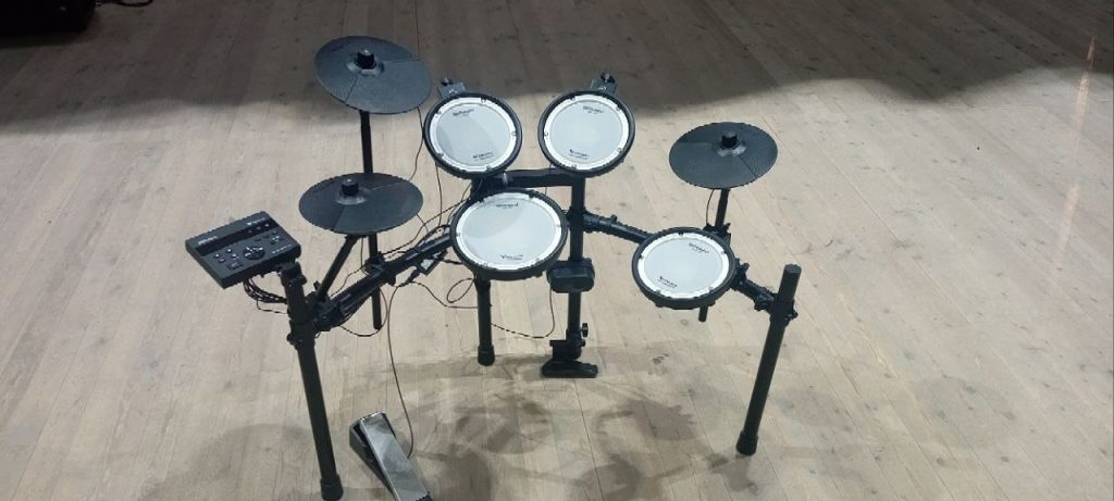 При поддержке Донского правительства улучшена материально-техническая база Заветинского РДК