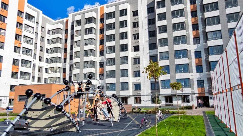 Регионы ЮФО приняли активное  участие в реализации программы по переселению людей из аварийных домов