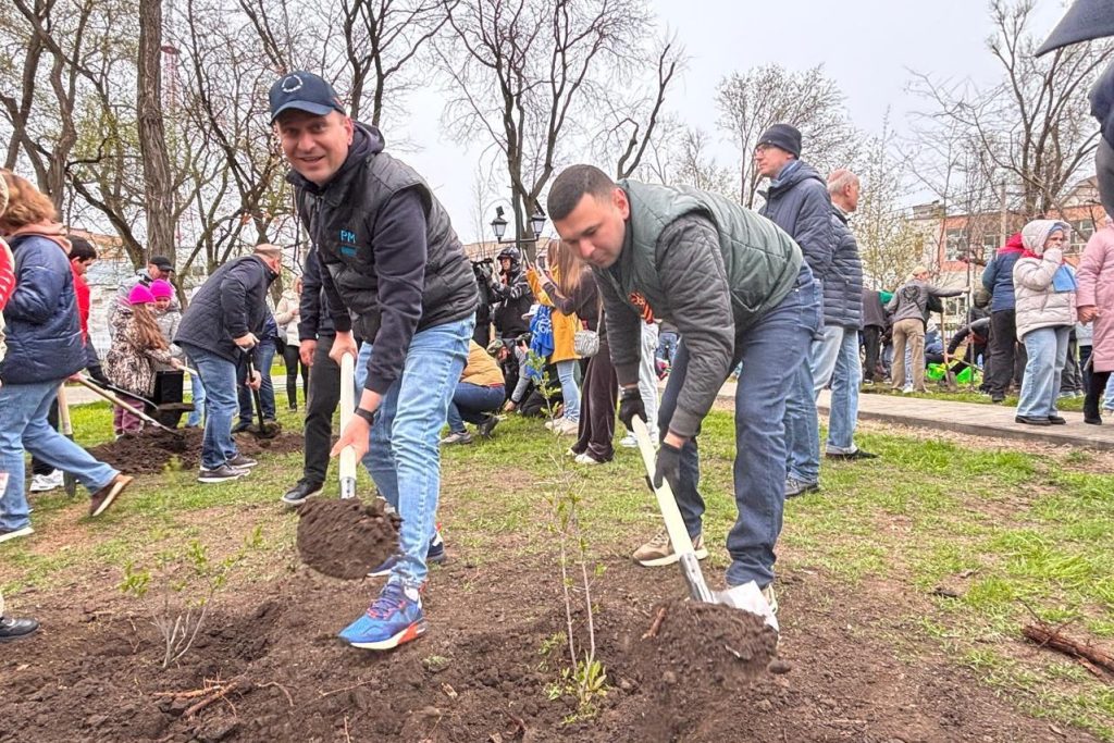 В рамках весеннего Дня древонасаждений и акции «Сад памяти» дончане высадили свыше 280 000 деревьев и кустарников