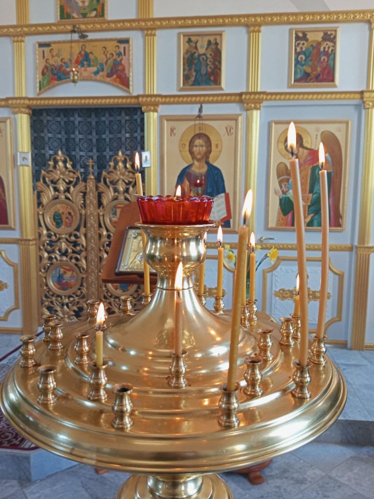 В храме с. Заветного прошло праздничное богослужение