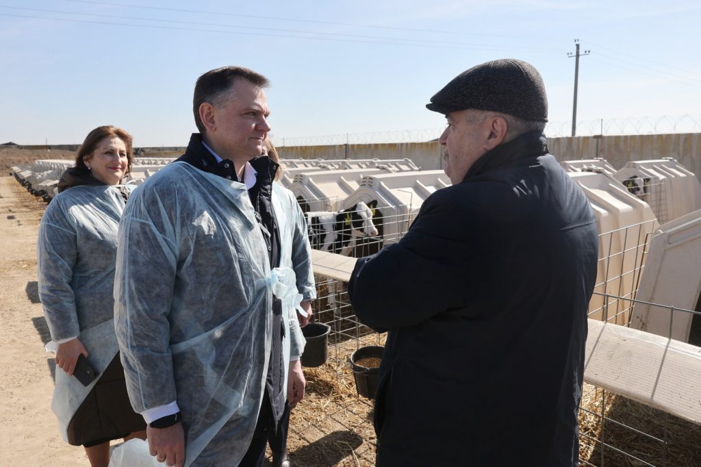 Слюсарь сообщил, что на Дону реализуется проект по подготовке кадров для сельского хозяйства