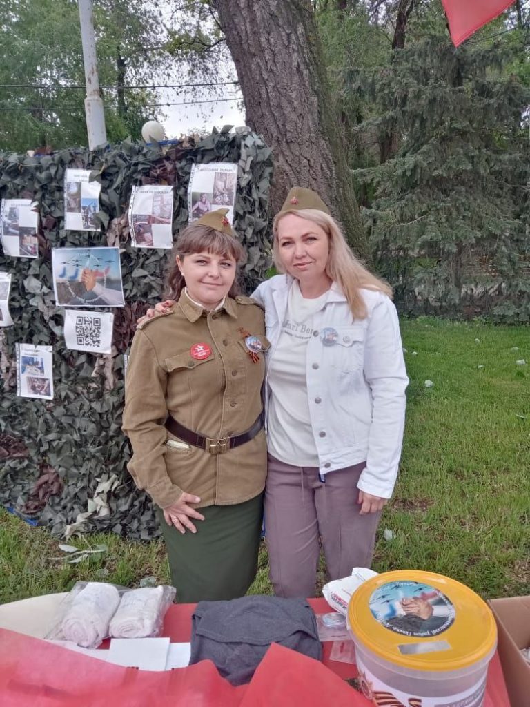 И дети, и пенсионеры, и предприниматели, и все неравнодушные люди нашего и соседних районов помогают фронту