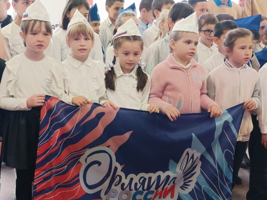 В Федосеевской школе проведен фестиваль детских и молодежных общественных объединений «Вместе в будущее»