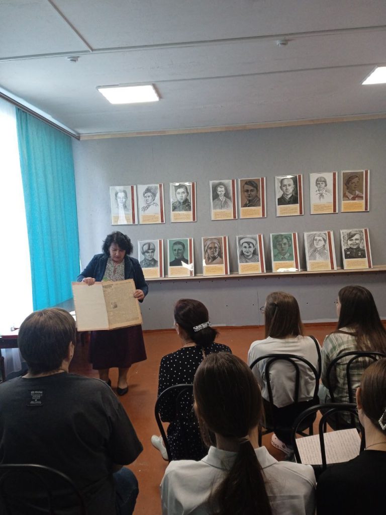 Лариса Диденко приняла участие в мероприятии районного музея «Герои среди нас», посвященном труженикам тыла