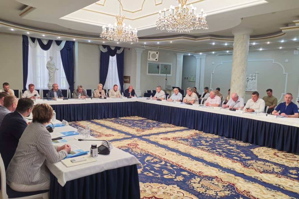 Четыре тысячи общественных наблюдателей будут следить за выборами на Дону