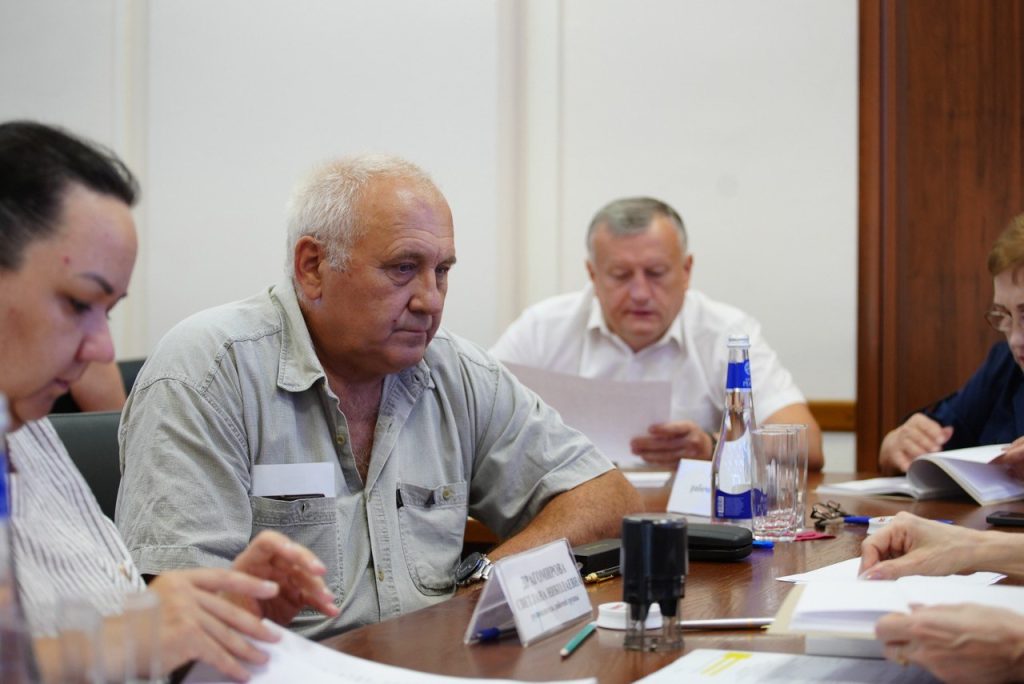 Еще один кандидат в губернаторы Ростовской области подал документы в избирком на регистрацию