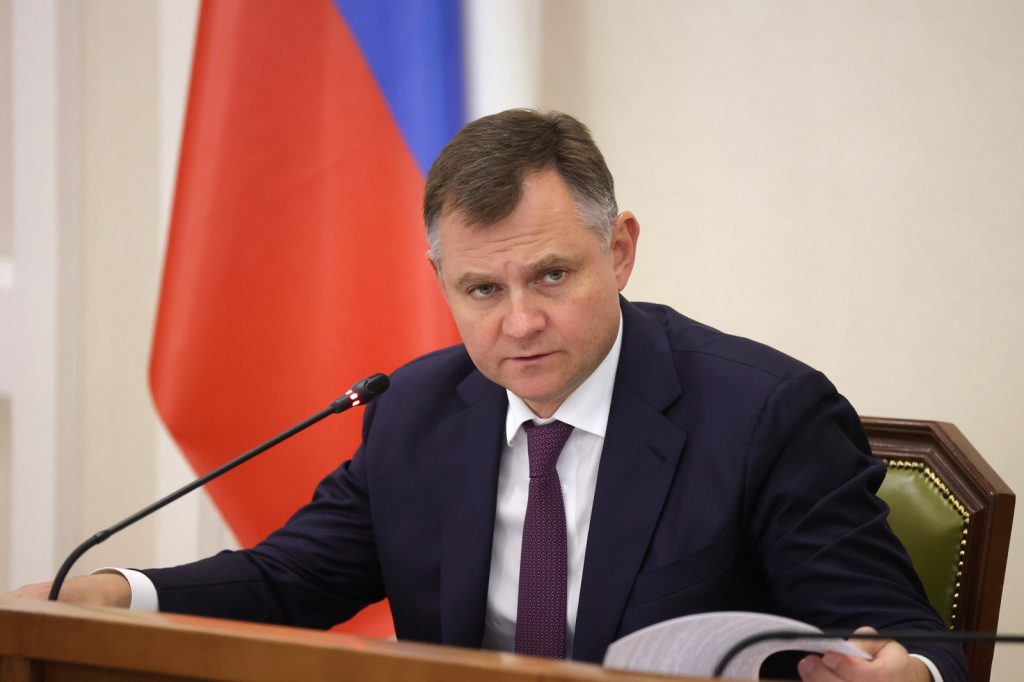 Юрий Слюсарь поручил ускорить установку новых контейнеров для ТКО в муниципалитетах Дона