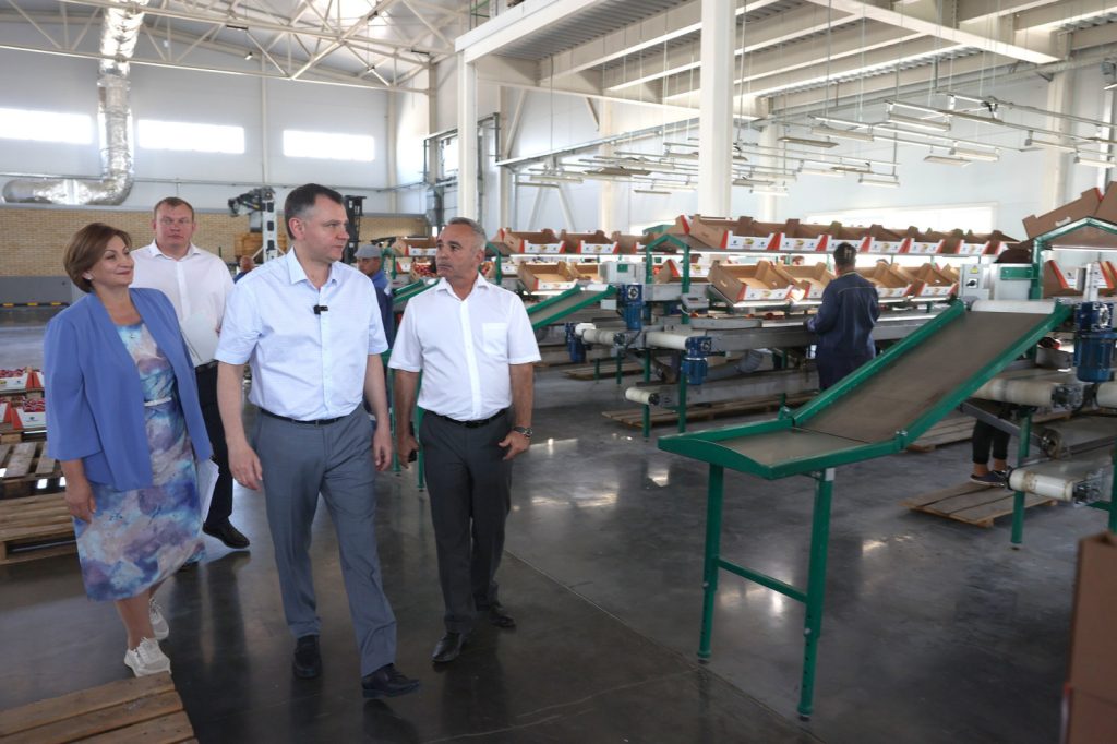 Юрий Слюсарь заявил, что на Дону должны появиться агроагрегаторы