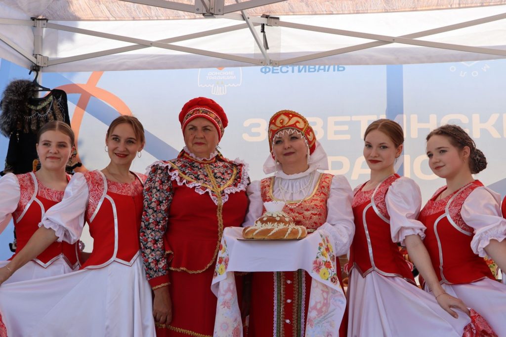 Передавая культурное наследие из поколения в поколение