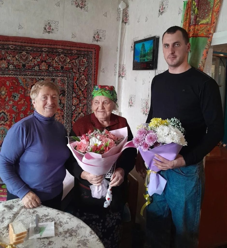 Нина Алексеевна Кононенко отметила свой 90-летие