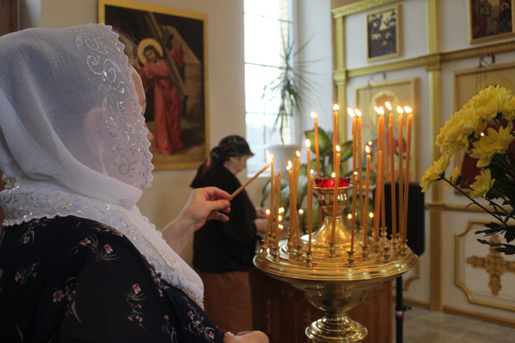 В храме св. Николая Чудотворца в Заветном состоялась Божественная литургия